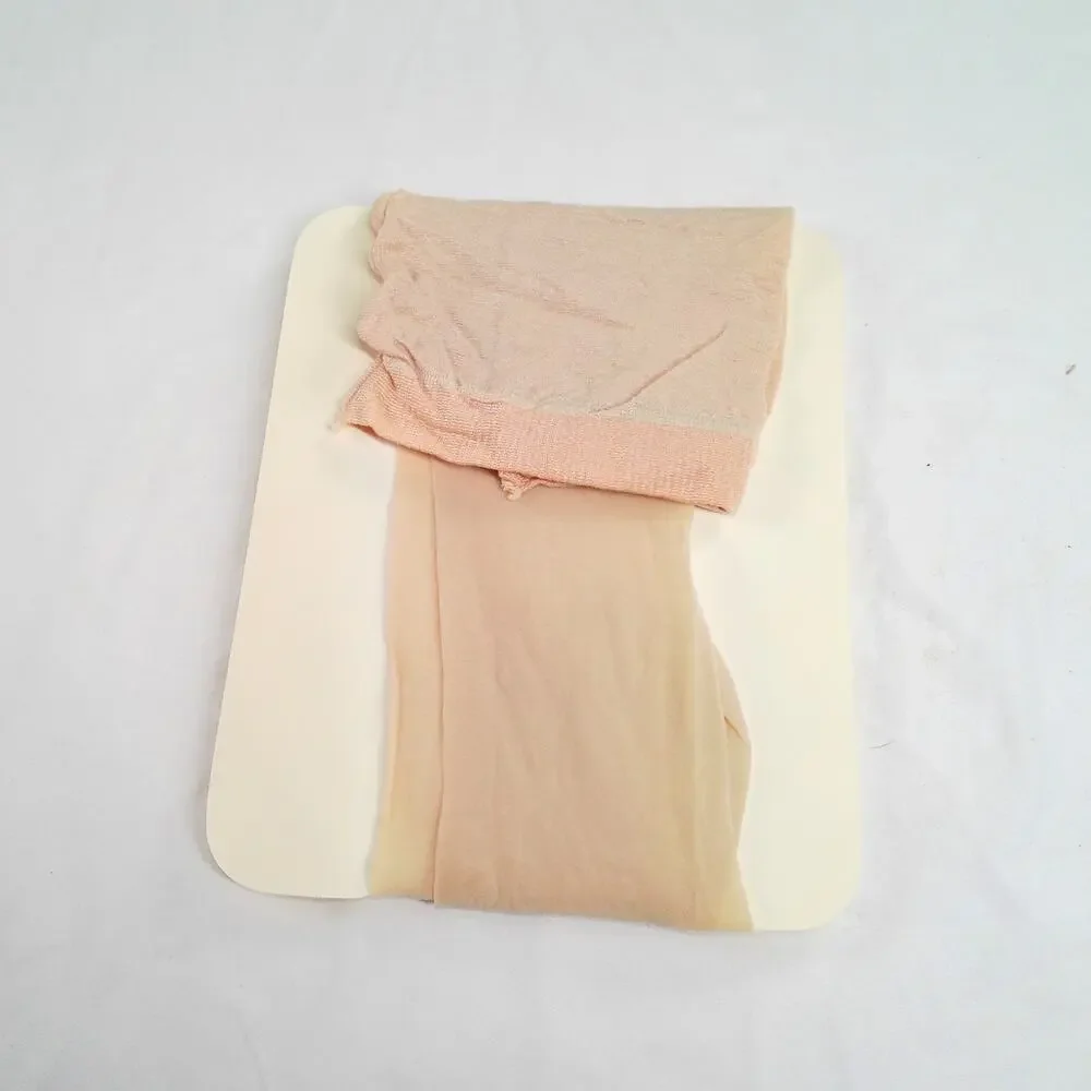 Vintage Silky Fit by Bill Blass Control Top Pantyhose Buff Size B USA